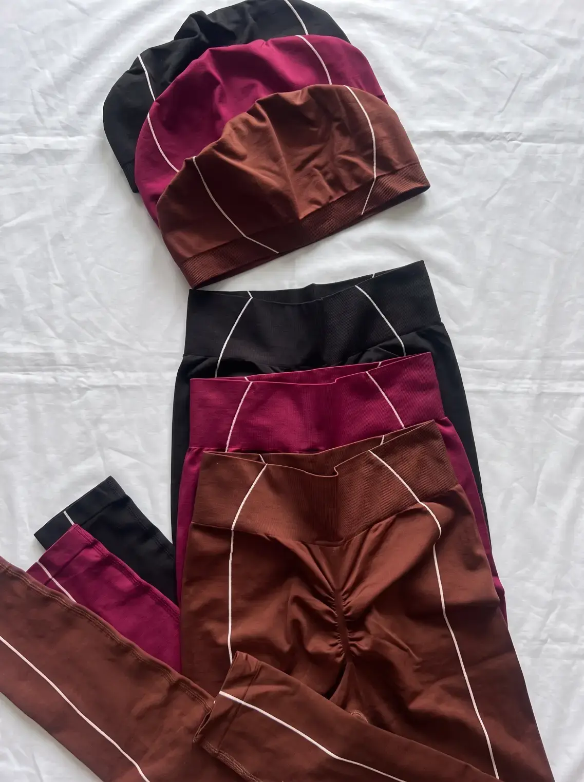 Conjunto Kuma largo strapless en negro, vino y café