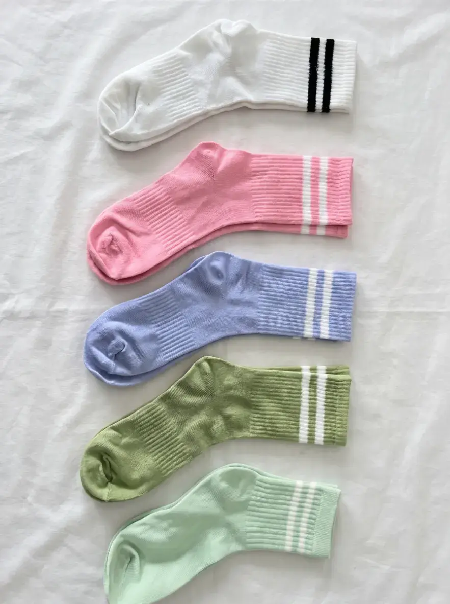 Medias Lumen pastel con rayas en blanco, rosa, lila y verde