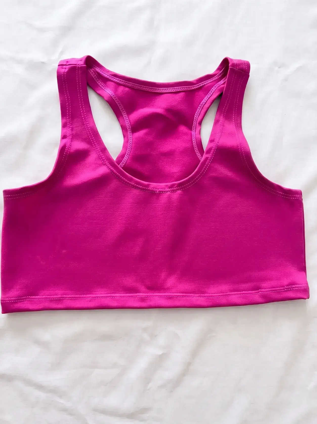 Top Zosma básico en fucsia